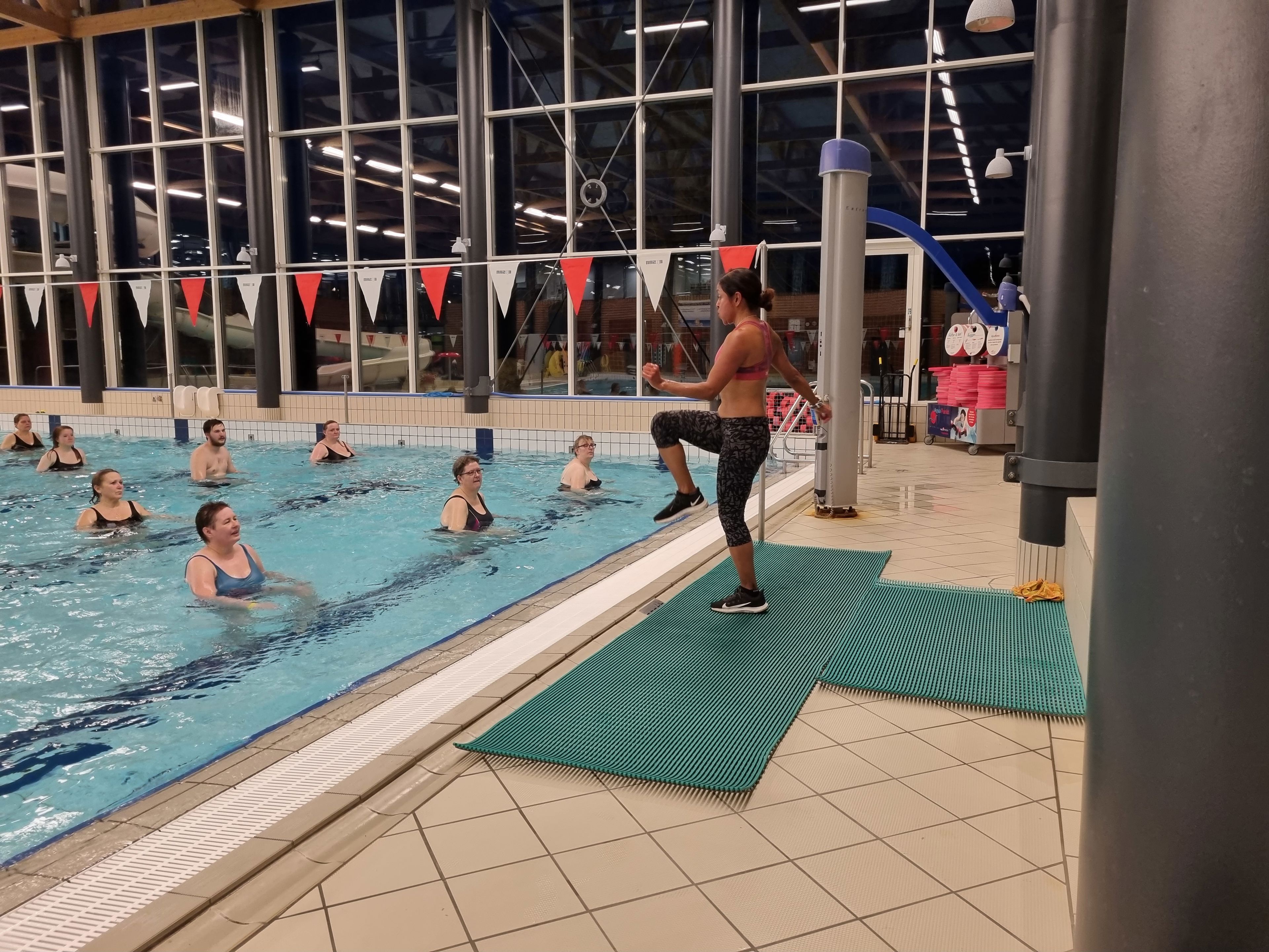 Illustration træning i vand