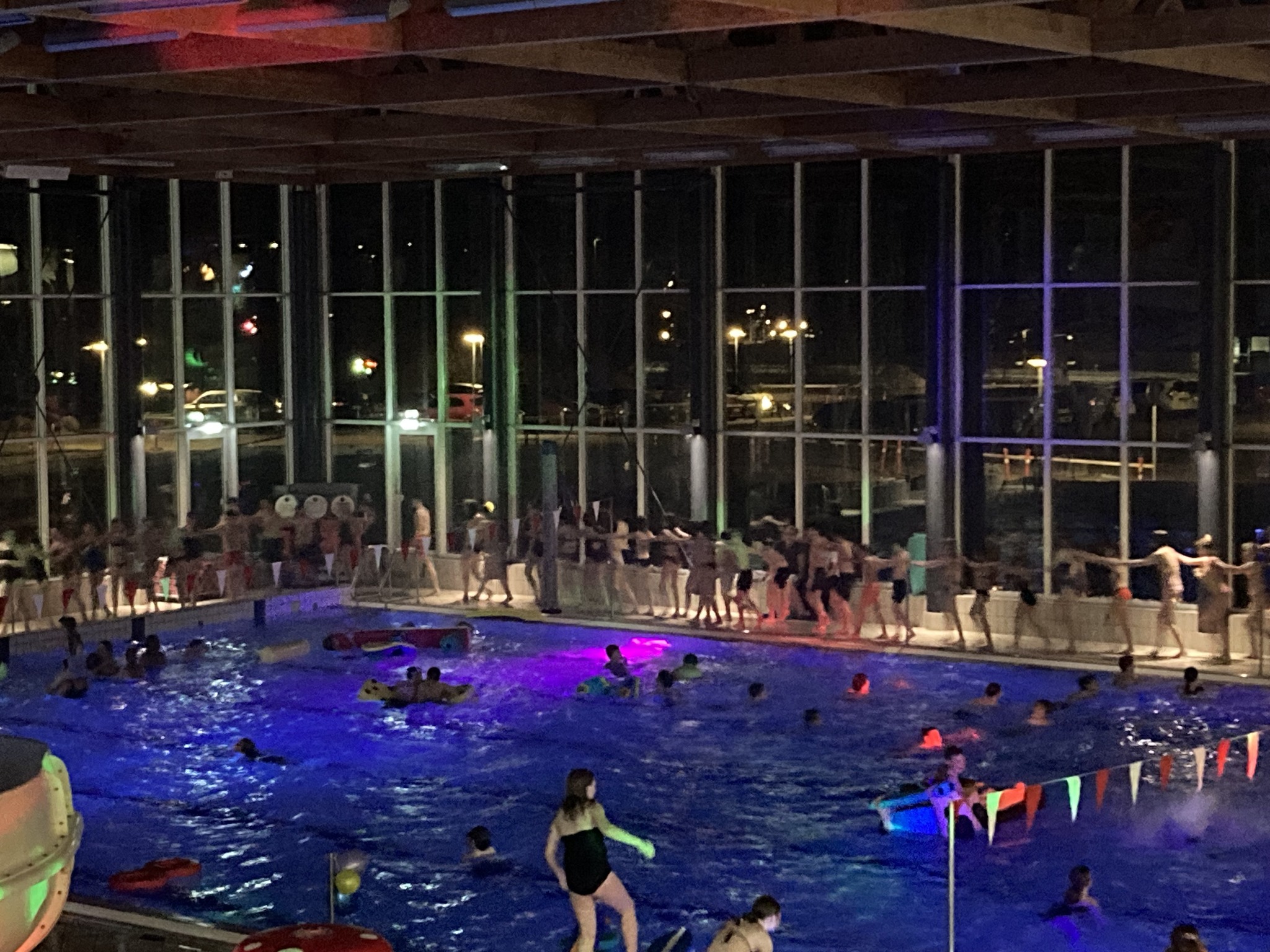 Illustration børn fester til Pool Party