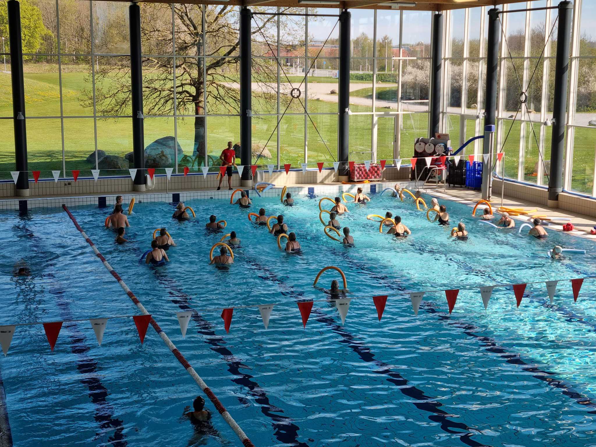 Illustration træning i vand