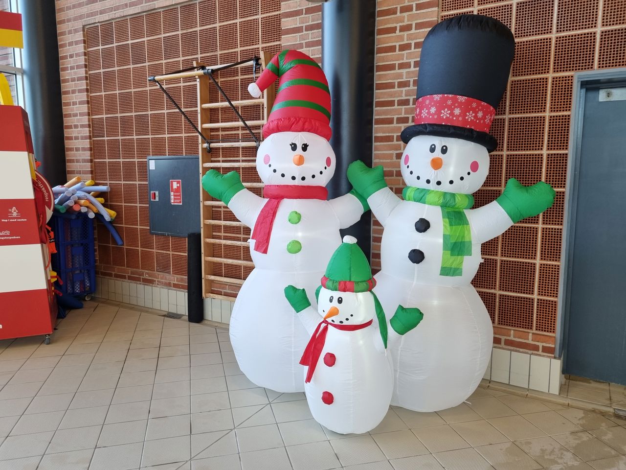 Illustration oppustelig snemand familie