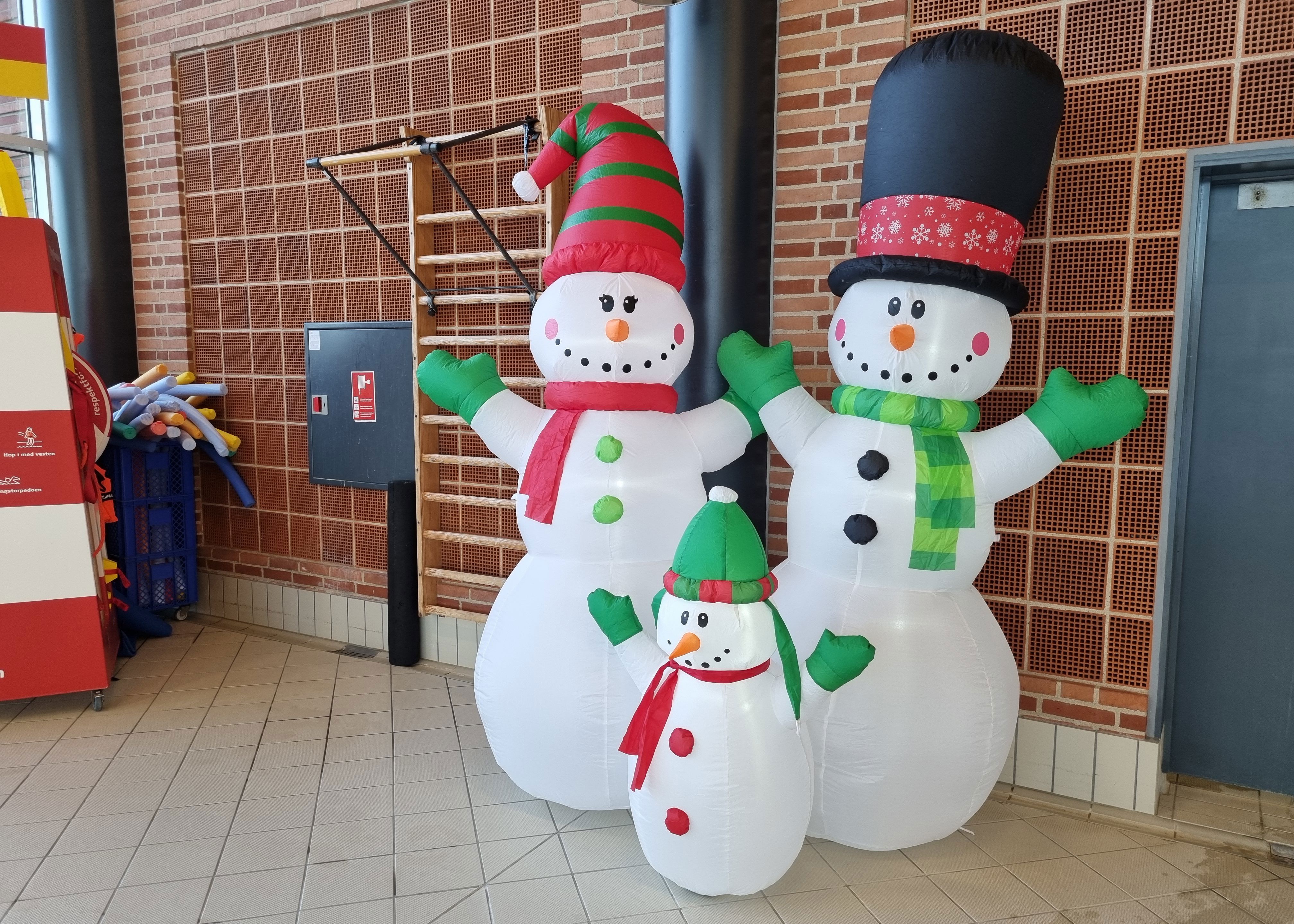 Illustration oppustelig snemand familie