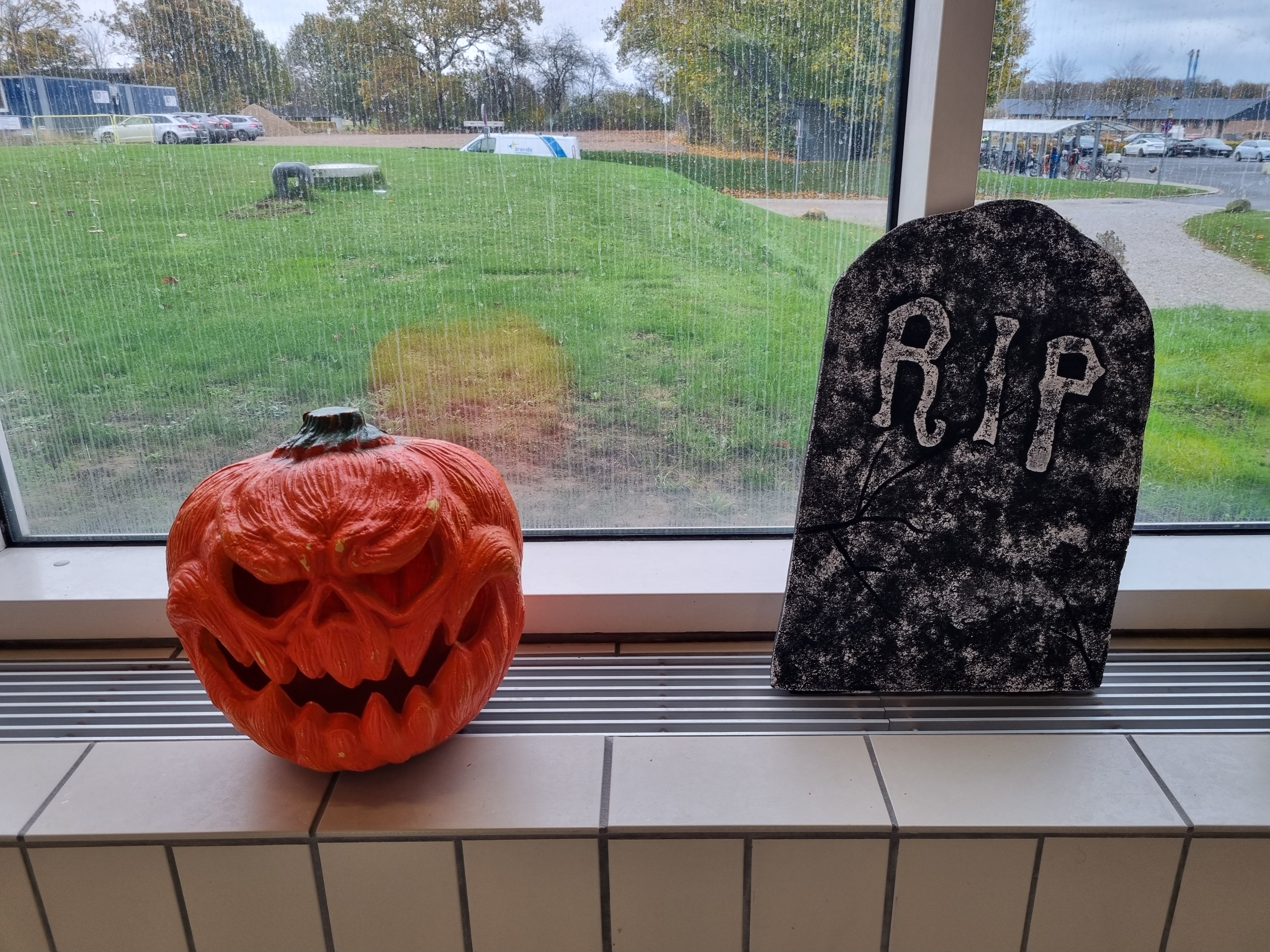 Illustration Græskar og gravsten