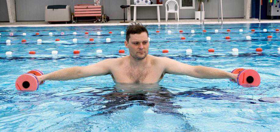 Illustration træning i vand